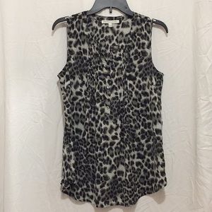 Daniel rainn Sleeveless shirt small animal print